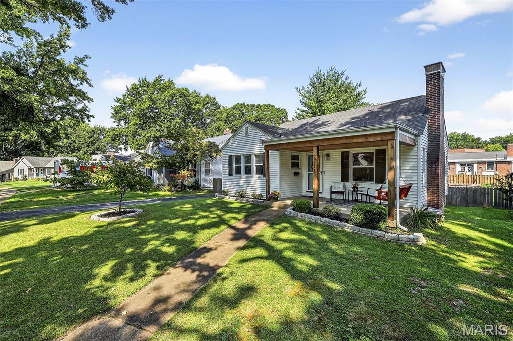 2811 Lawndell Drive