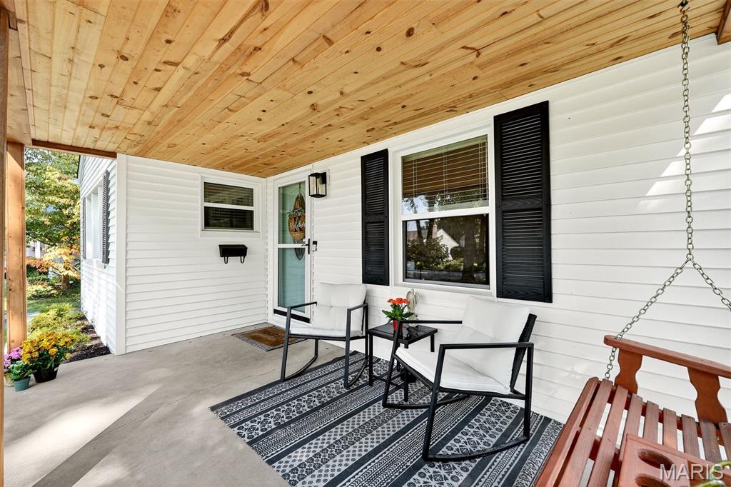 2811 Lawndell Drive