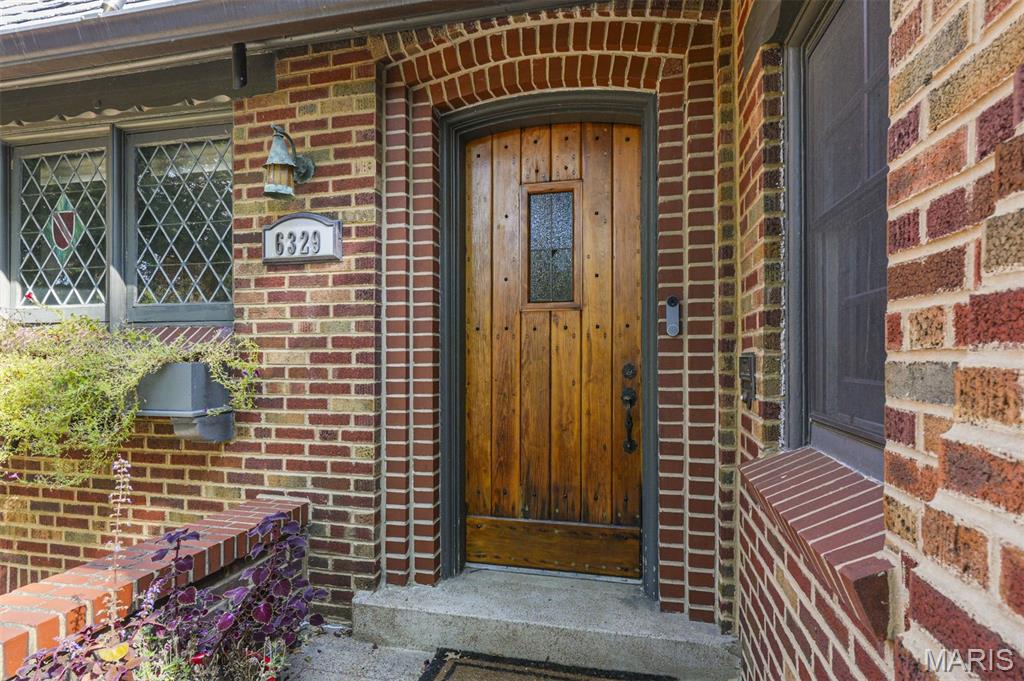 6329 San Bonita Avenue