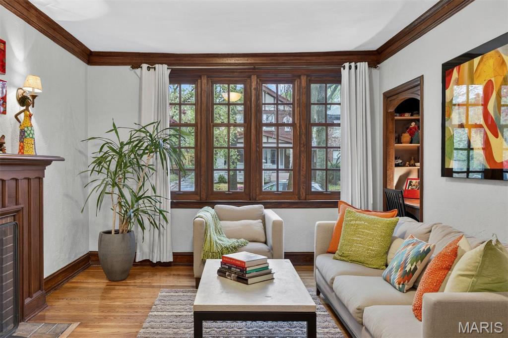 6329 San Bonita Avenue