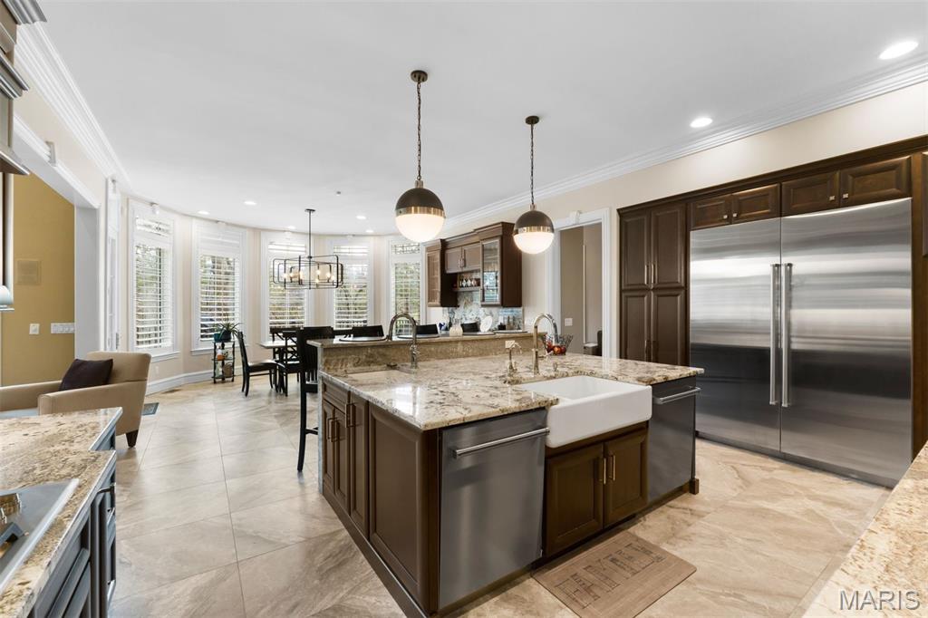 14 Ballantrae Court