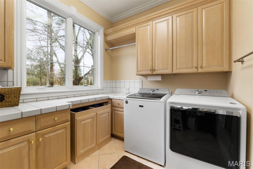 14 Ballantrae Court