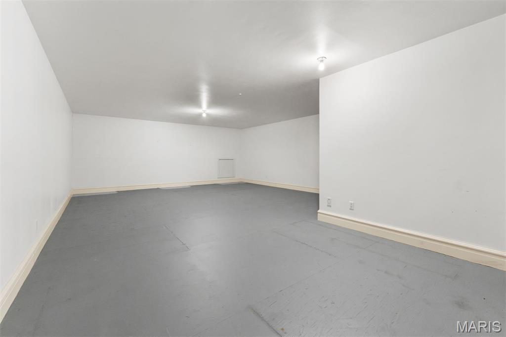 14 Ballantrae Court