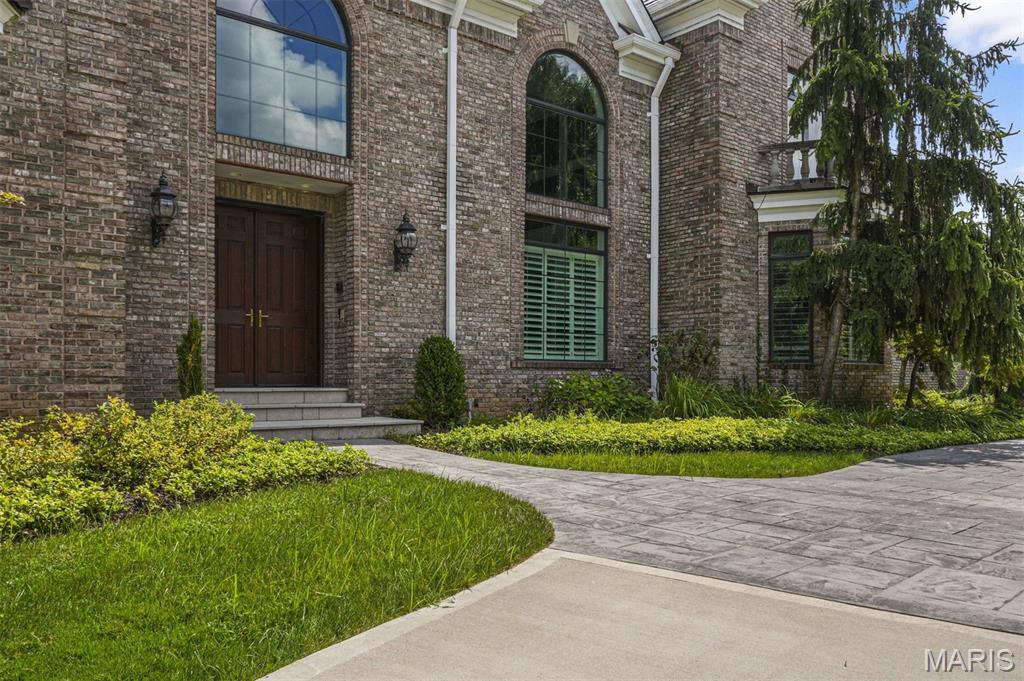 14 Ballantrae Court