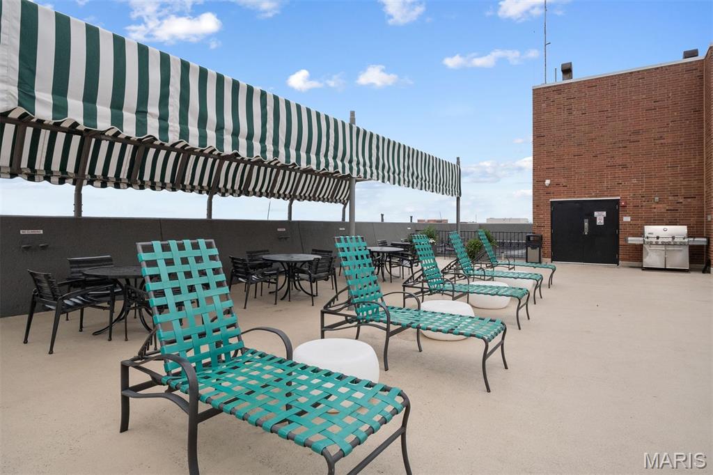 200 S Brentwood Boulevard Unit: 14D