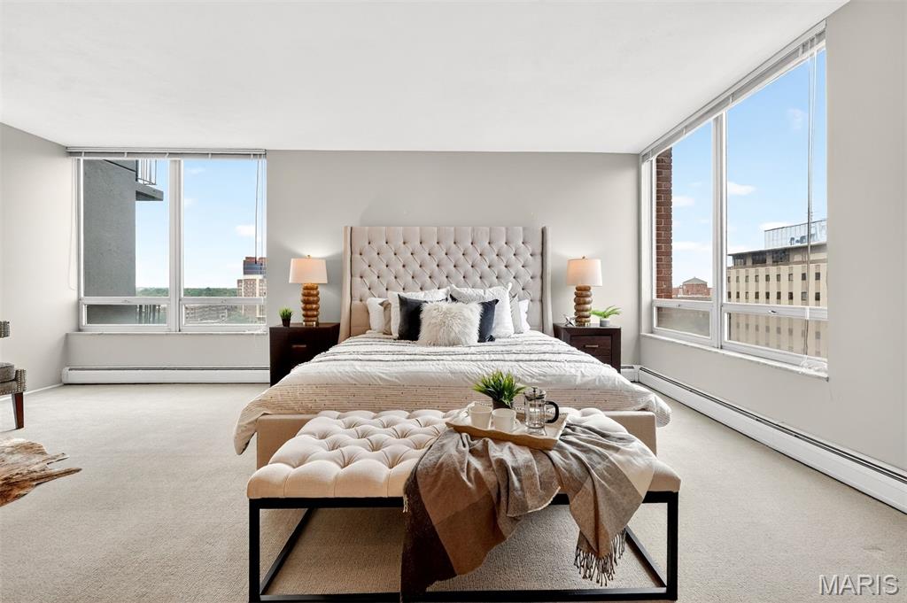 200 S Brentwood Boulevard Unit: 14D