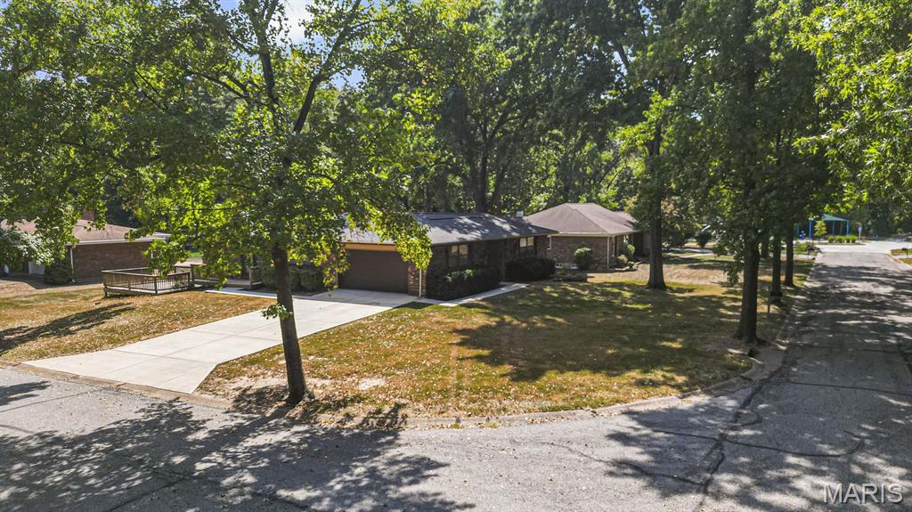 1040 Bridgeport Drive