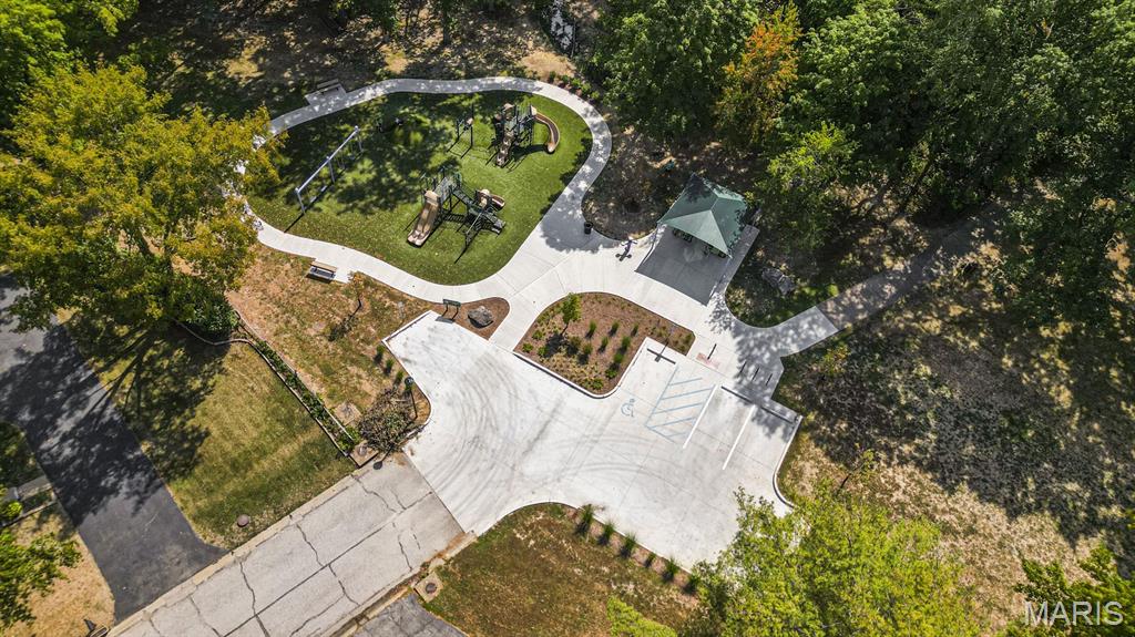 1040 Bridgeport Drive