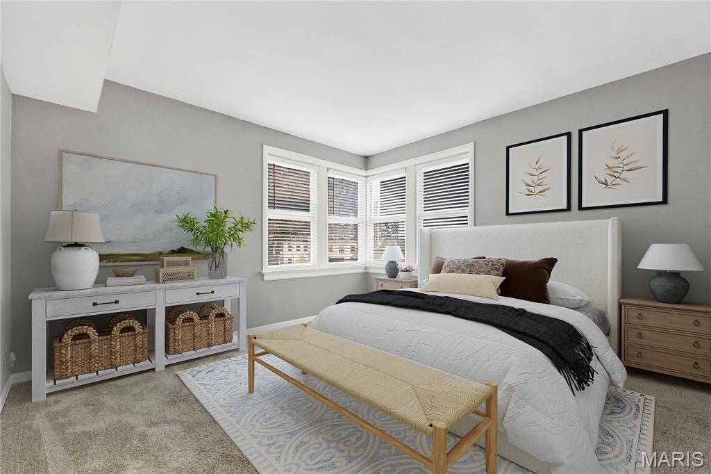 907 S Hanley Road Unit: 5