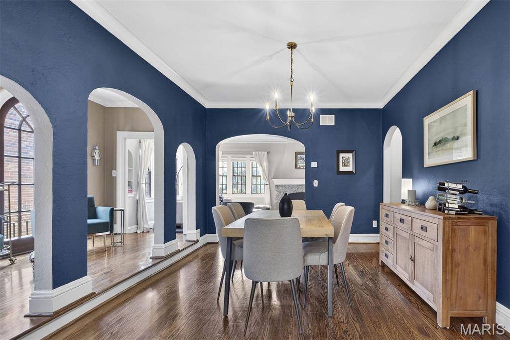 7437 Stratford Avenue