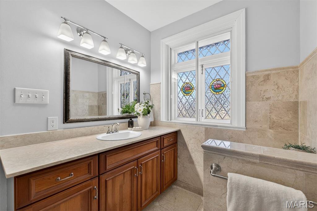 7298 Greenway Avenue