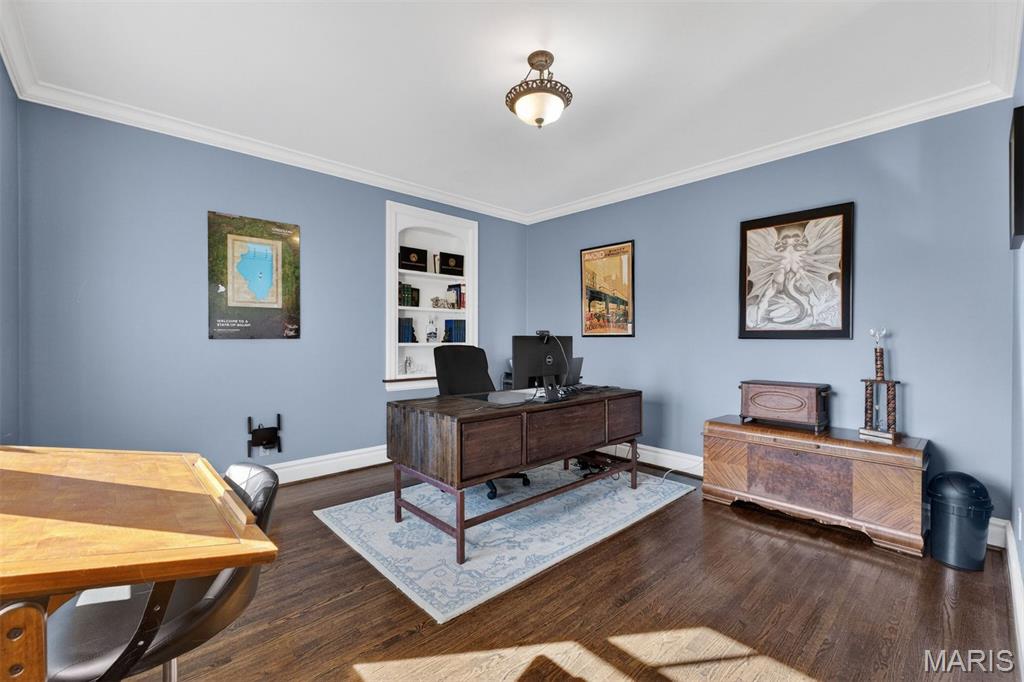 7298 Greenway Avenue