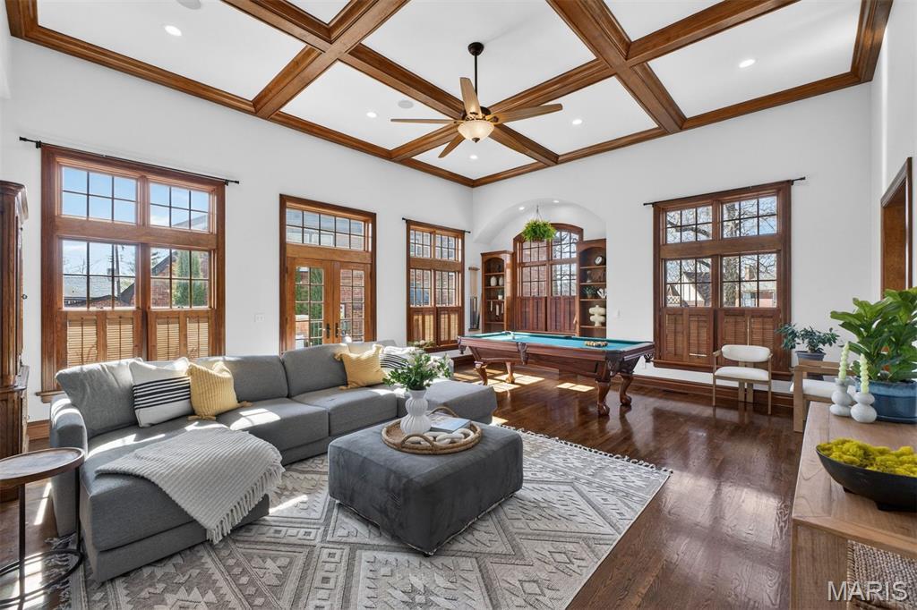 7298 Greenway Avenue