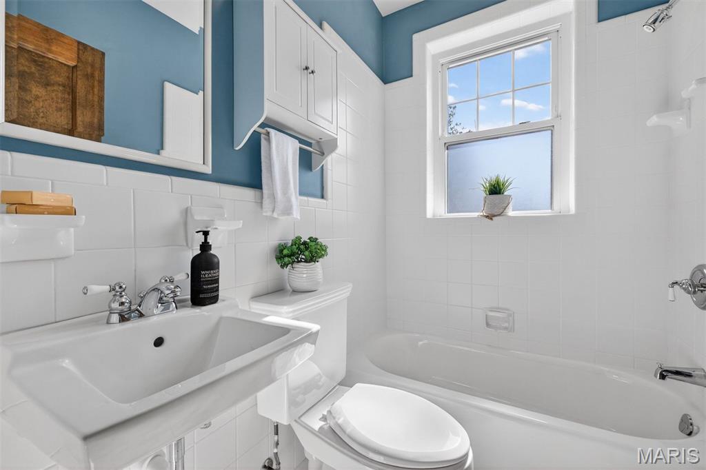 7298 Greenway Avenue