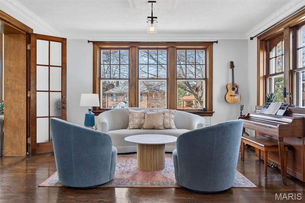 7298 Greenway Avenue