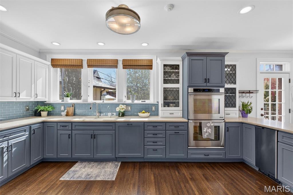 7298 Greenway Avenue