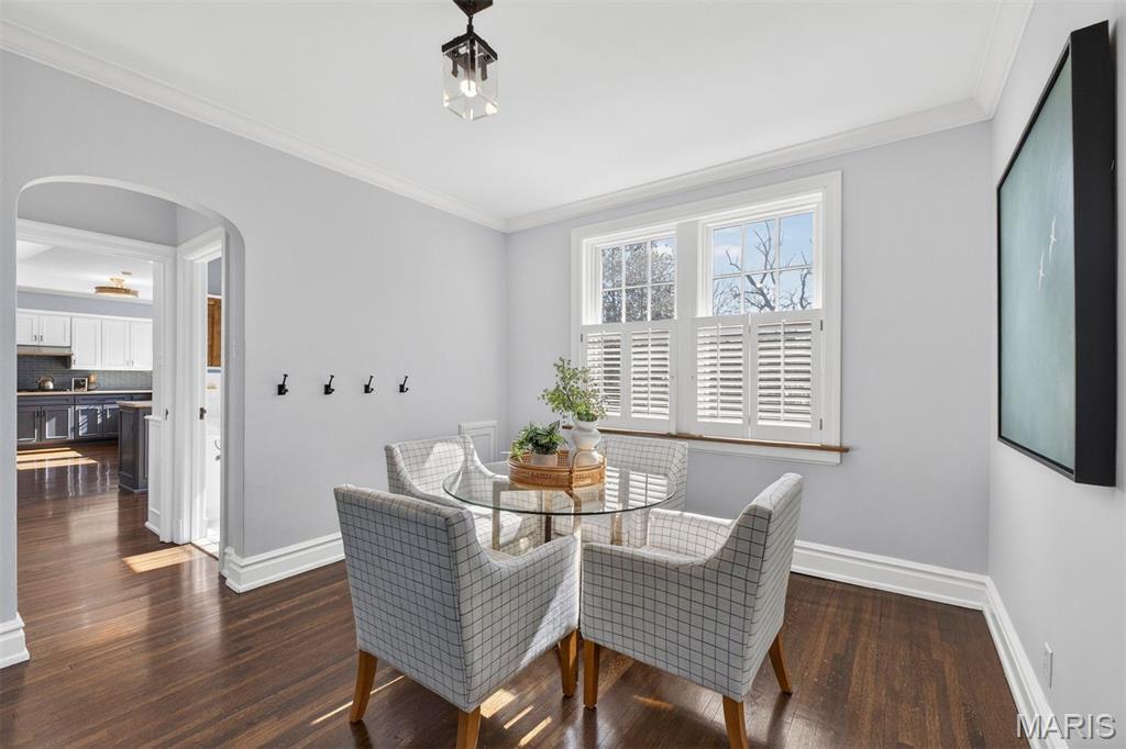 7298 Greenway Avenue