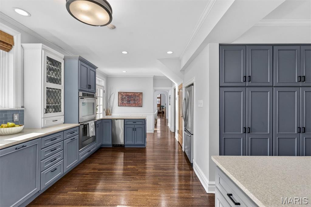 7298 Greenway Avenue