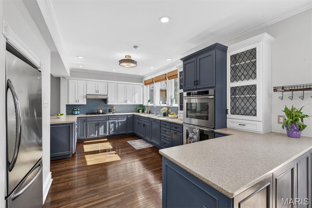 7298 Greenway Avenue