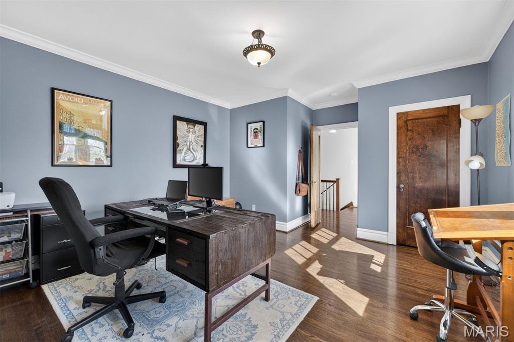 7298 Greenway Avenue