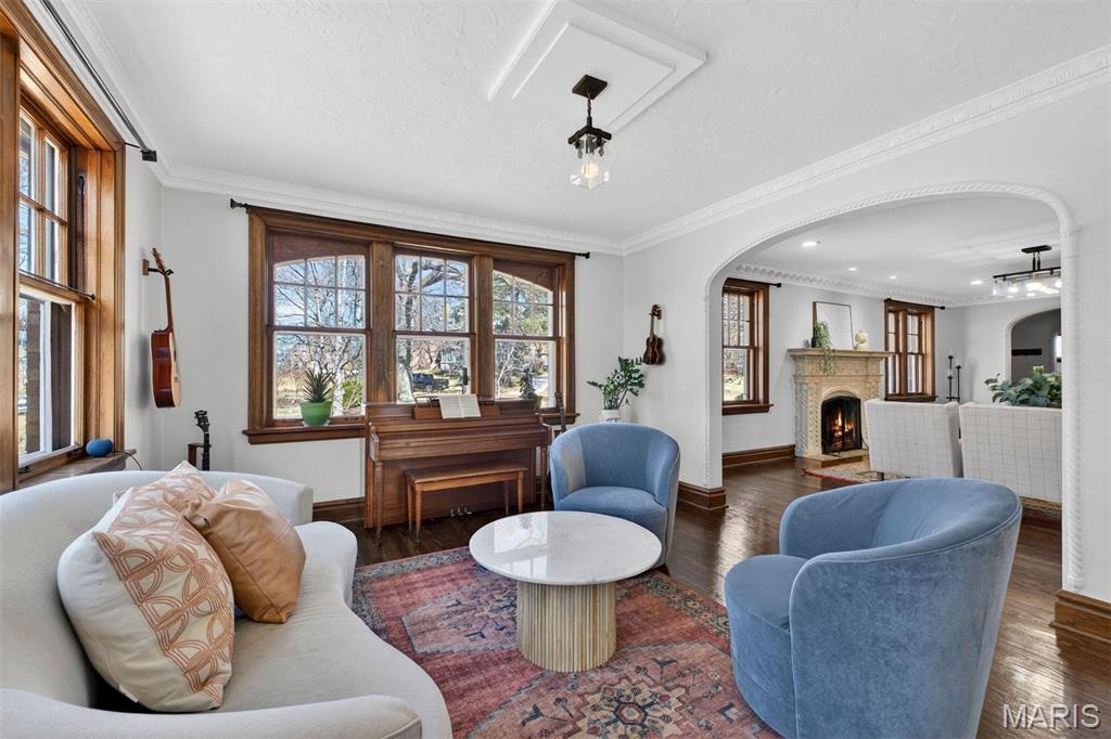 7298 Greenway Avenue