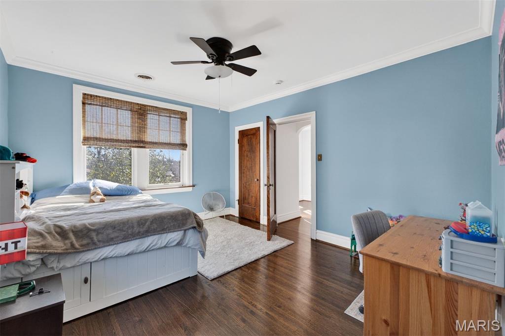 7298 Greenway Avenue