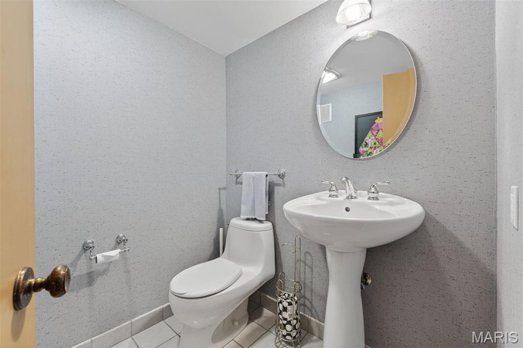 7298 Greenway Avenue