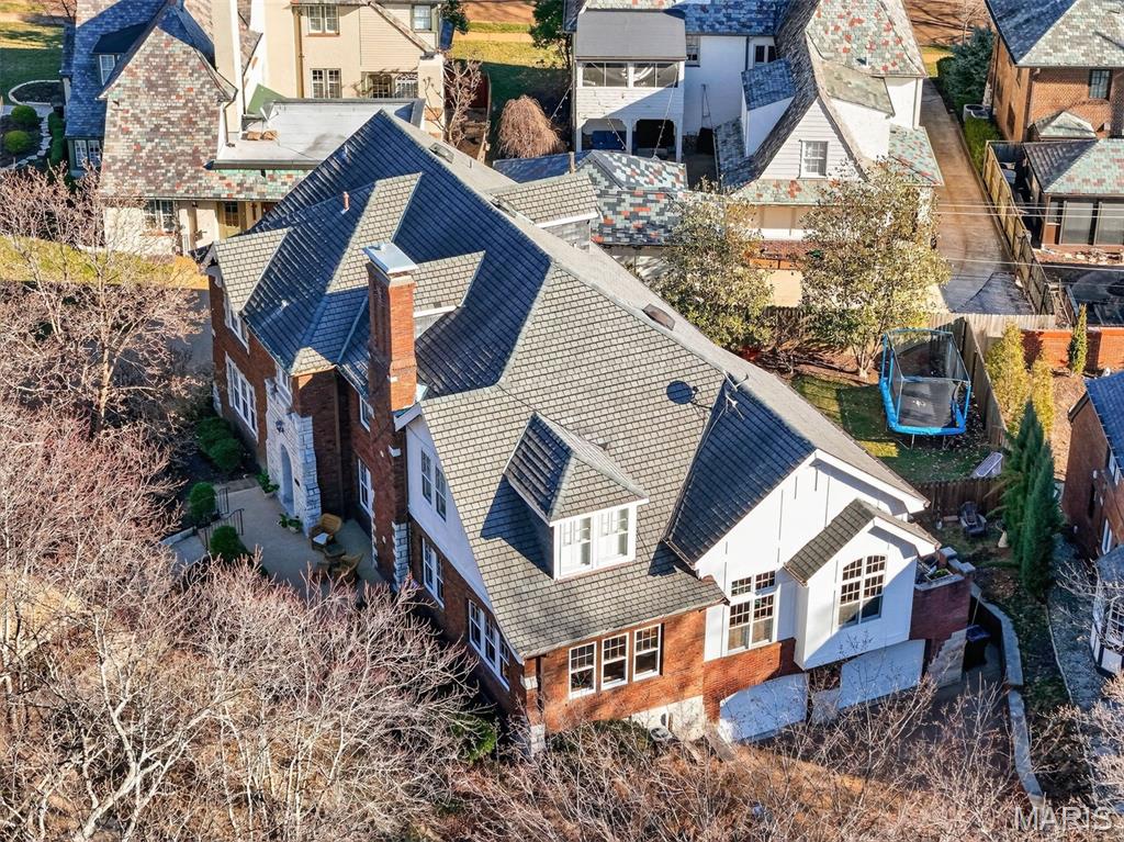 7298 Greenway Avenue