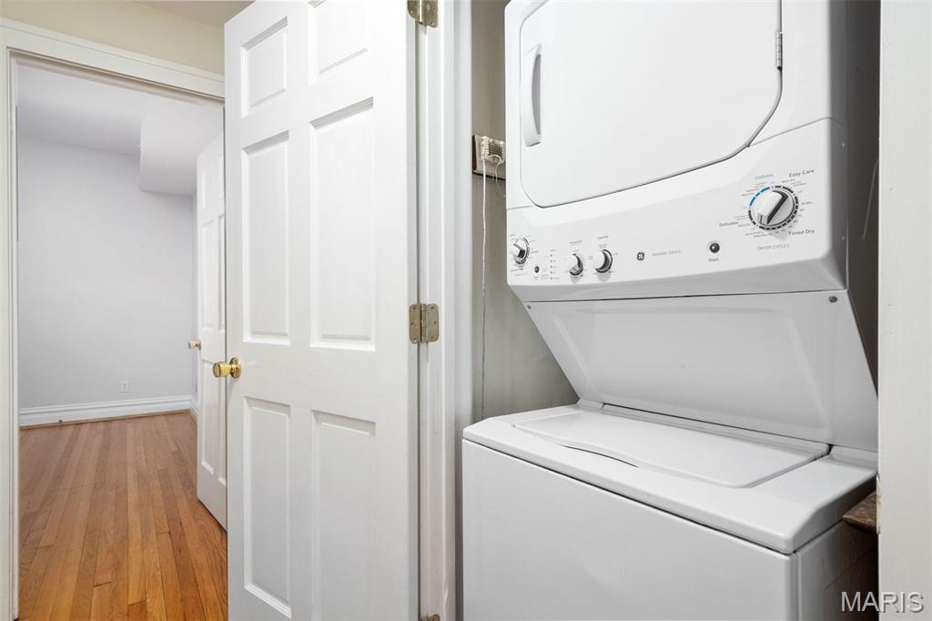 6318 Southwood Avenue Unit: 2E