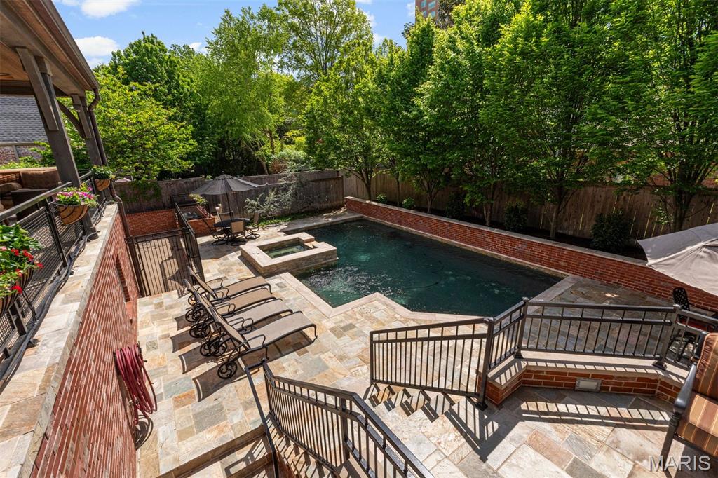 8116 University Drive