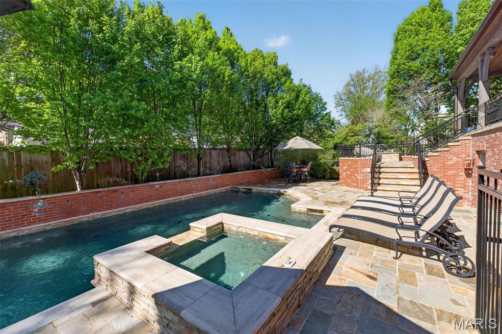 8116 University Drive