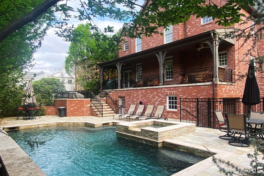 8116 University Drive