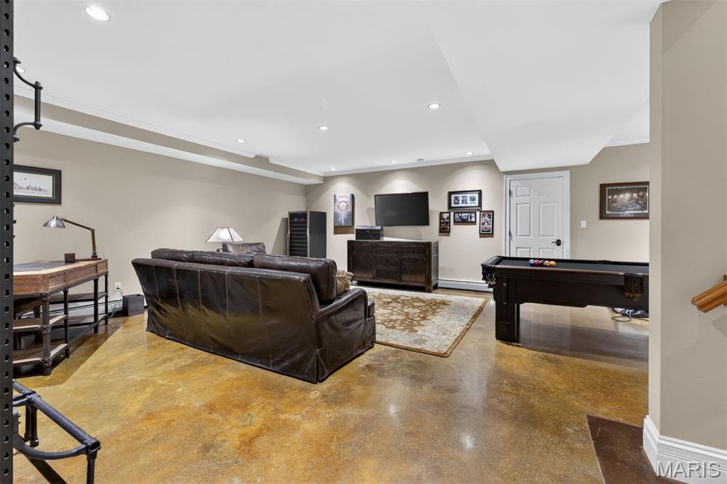 8116 University Drive