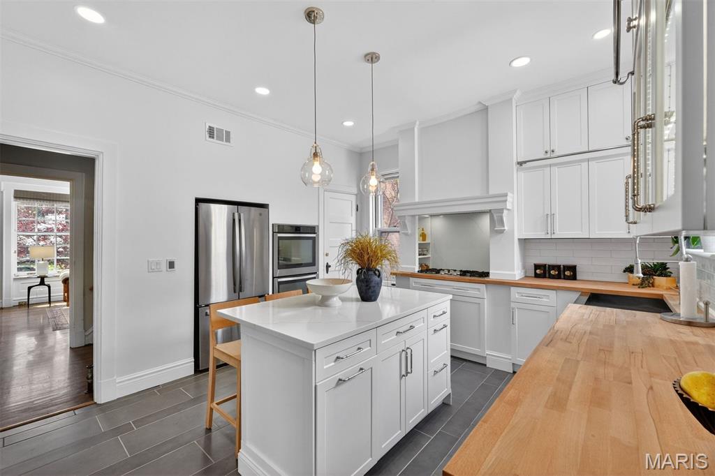 6219 Washington Avenue