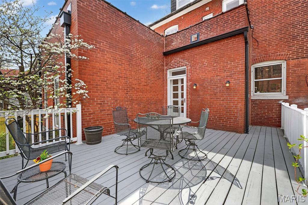 6219 Washington Avenue