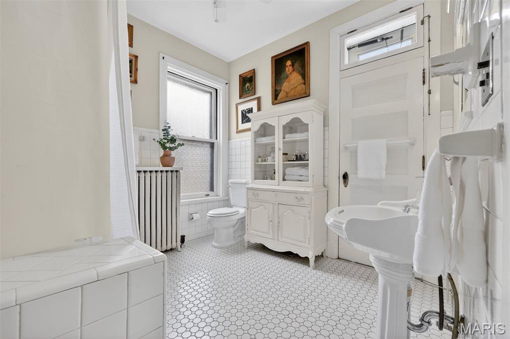 6219 Washington Avenue