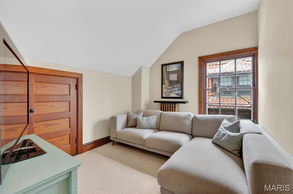 6219 Washington Avenue