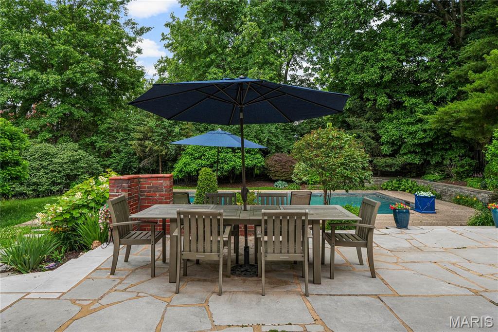98 Lake Forest Drive