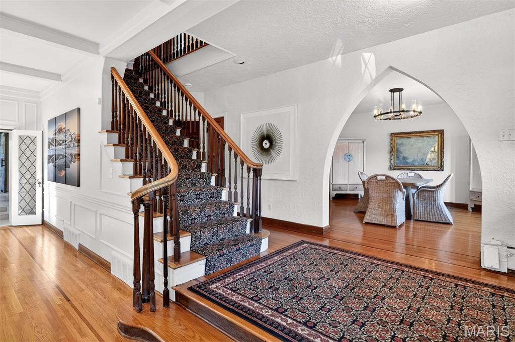 37 Ridgemoor Drive
