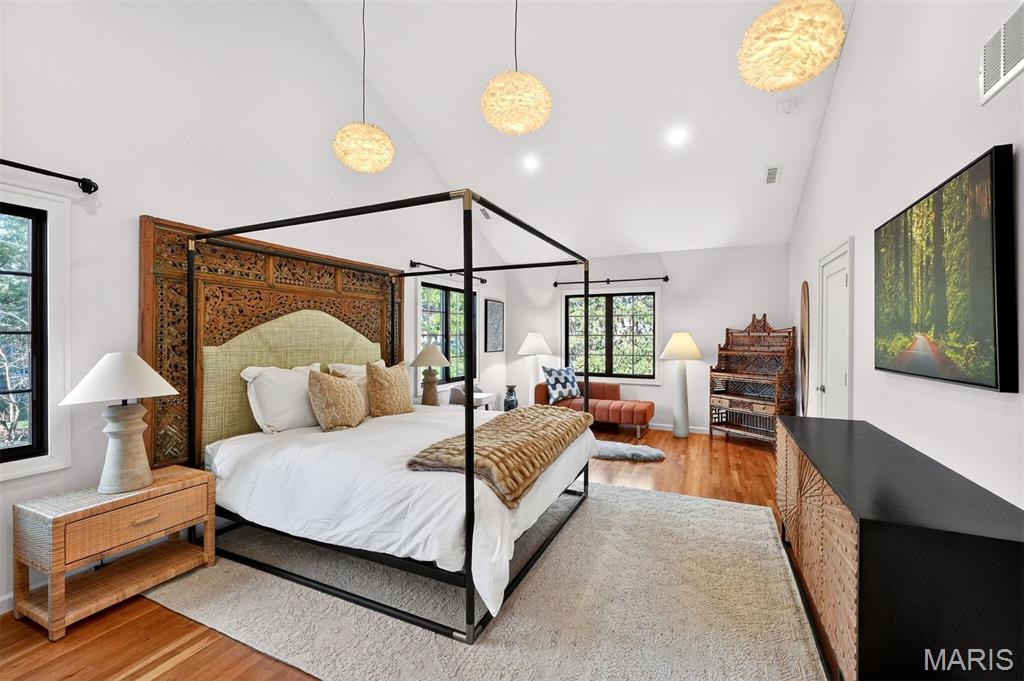 37 Ridgemoor Drive