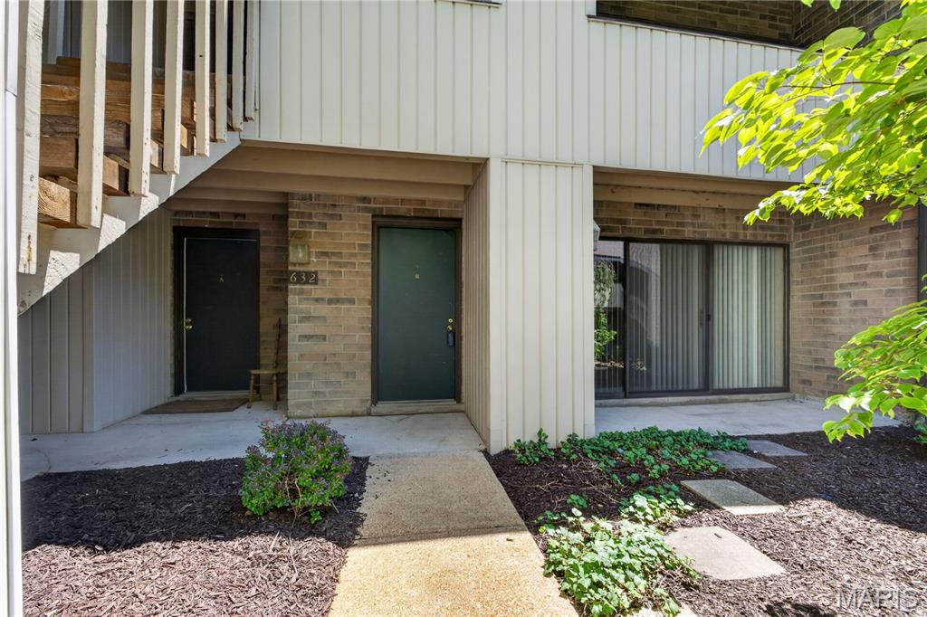 632 Coeur De Royale Drive Unit: B