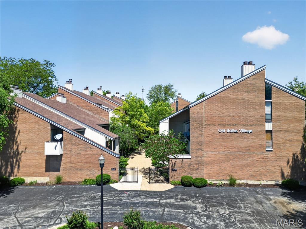 632 Coeur De Royale Drive Unit: B