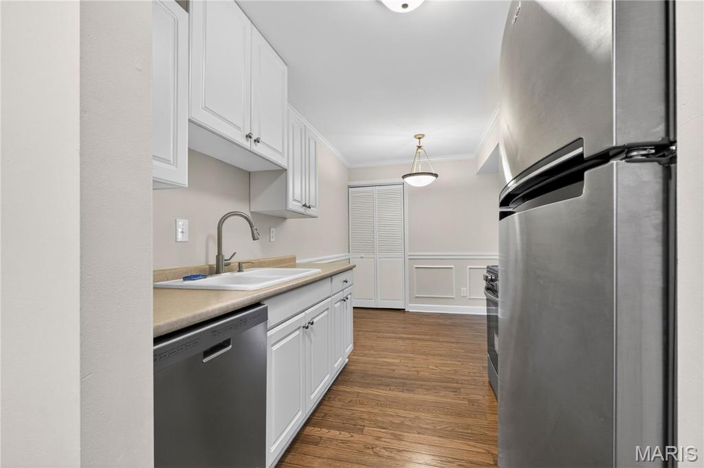 632 Coeur De Royale Drive Unit: B