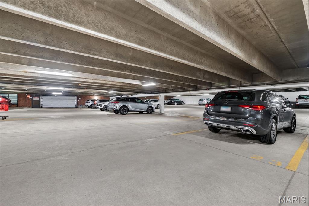 816 S Hanley Road Unit: 6A