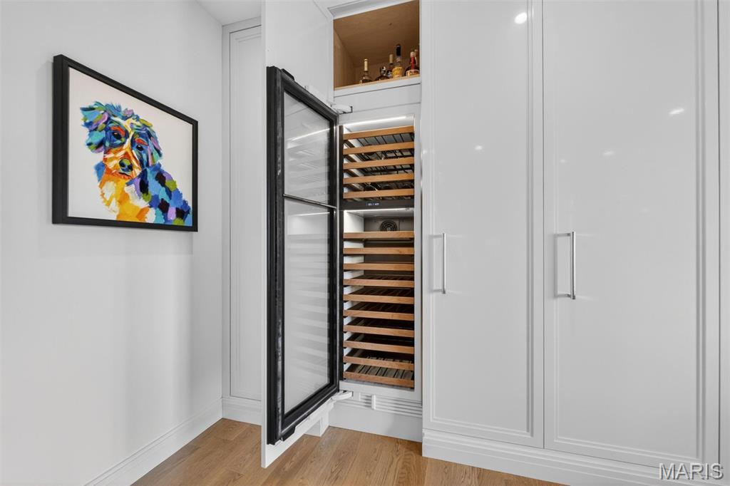 816 S Hanley Road Unit: 6A