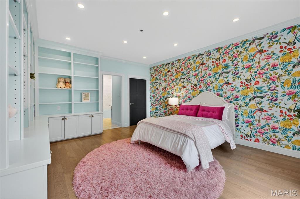 816 S Hanley Road Unit: 6A