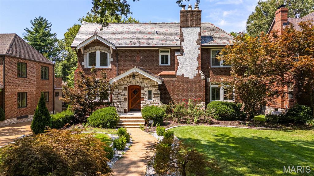 49 Ridgemoor Drive