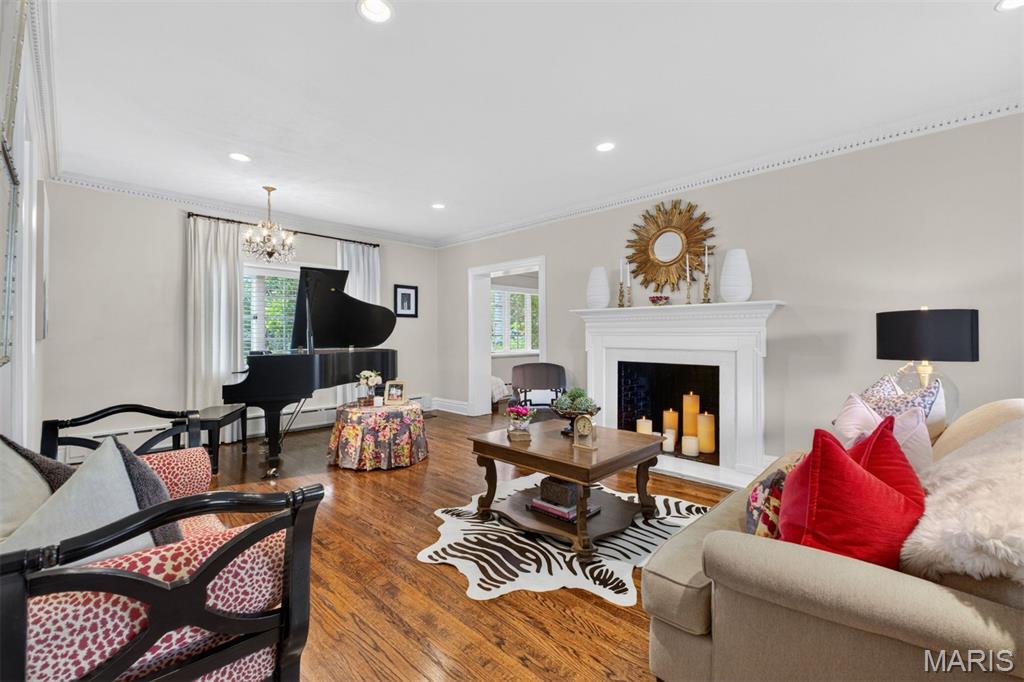 6 Ridgemoor Drive
