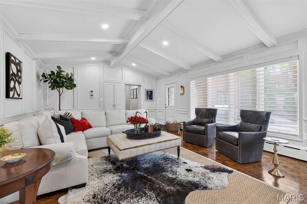 6 Ridgemoor Drive