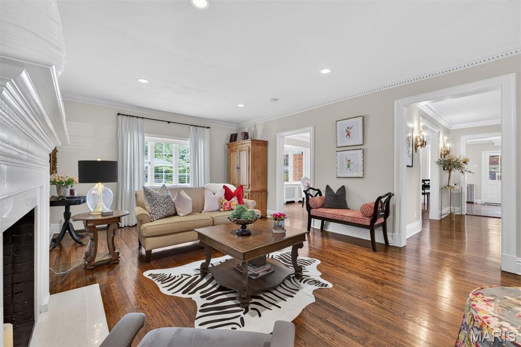 6 Ridgemoor Drive